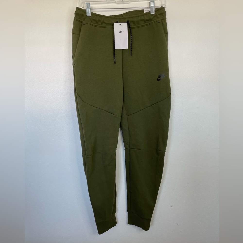 Nike sweat pants joggers NWT